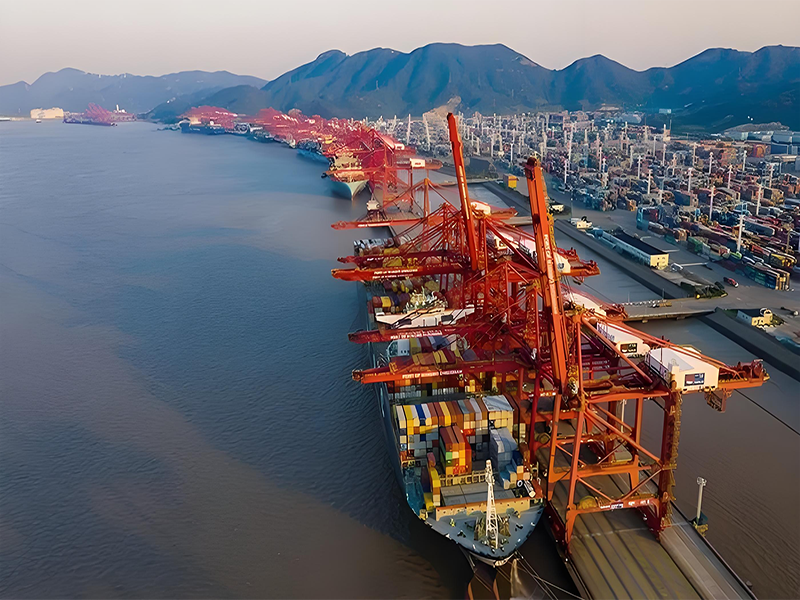 雙400萬高清網(wǎng)絡(luò)球型監(jiān)控?cái)z像機(jī)